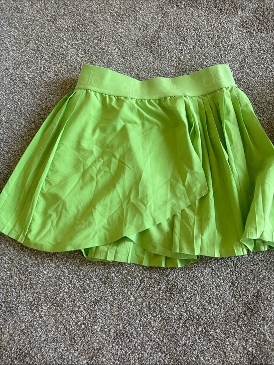 ALO Yoga Dresses & Skirts - ALO Yoga Neon Lime Green Pleated Skater Circle Skirt